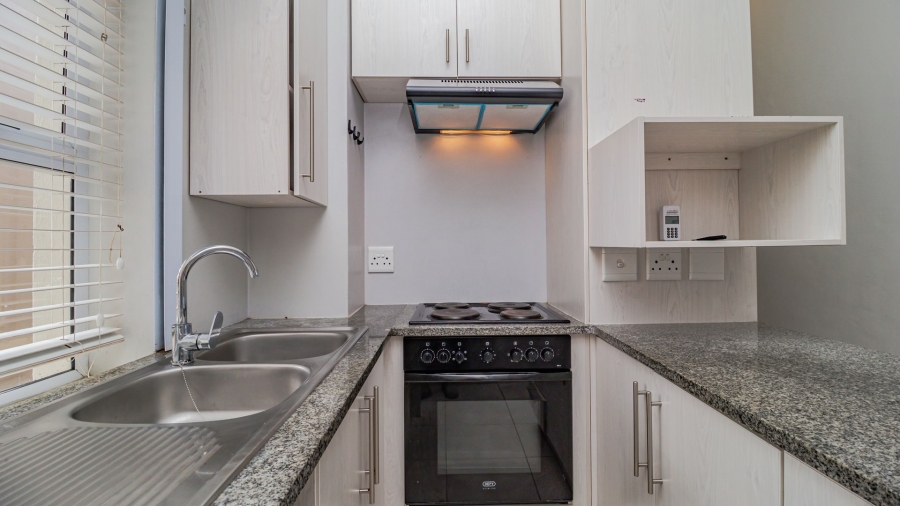 To Let 2 Bedroom Property for Rent in Claremont Western Cape